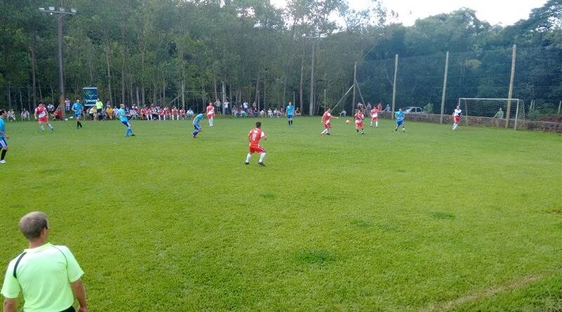 Abertura oficial do 3° campeonato de futebol suiço Taça Sicoob Credial