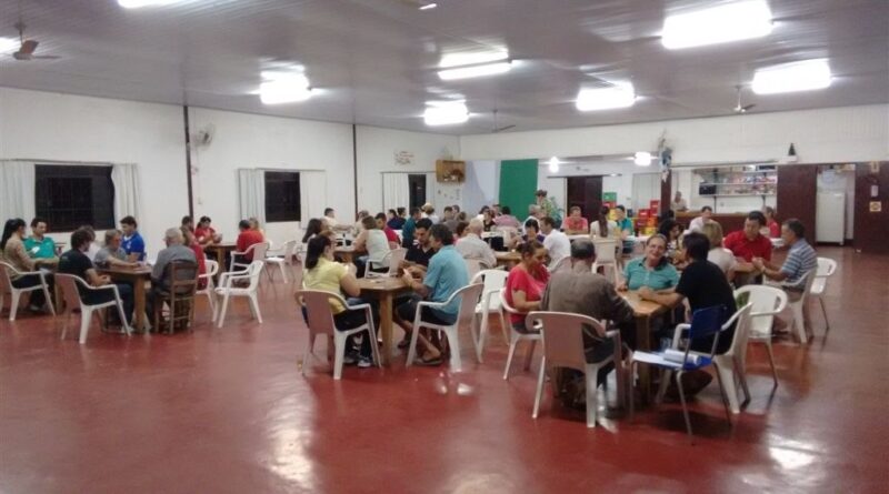 Departamento de esportes organiza o 4° campeonato municipal de canastra - categoria casal